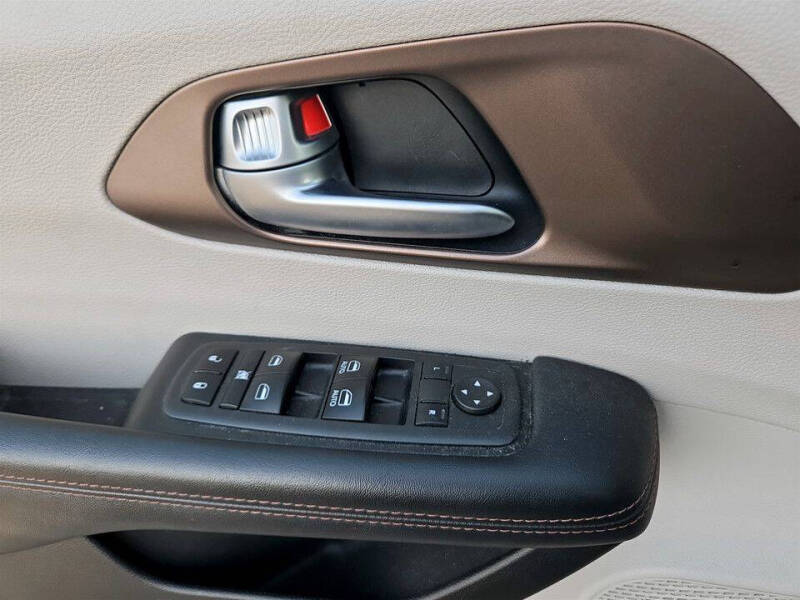 2018 Chrysler Pacifica Touring Plus