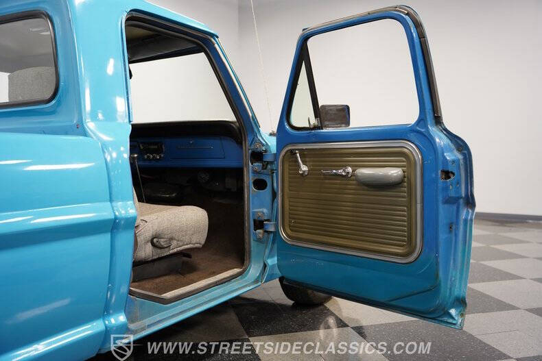 1967 Ford F-100