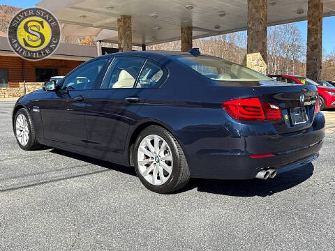 2011 BMW 5 Series 528i
