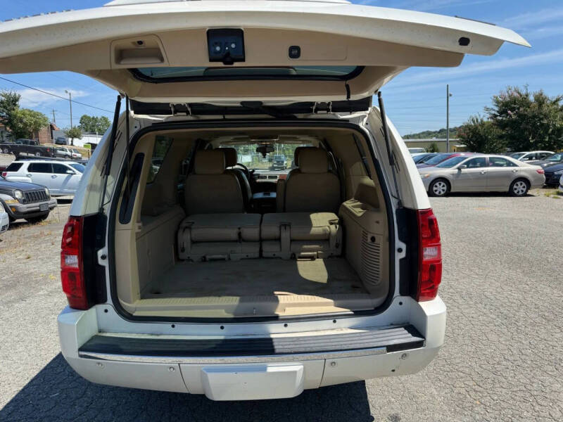 2011 Chevrolet Suburban LTZ