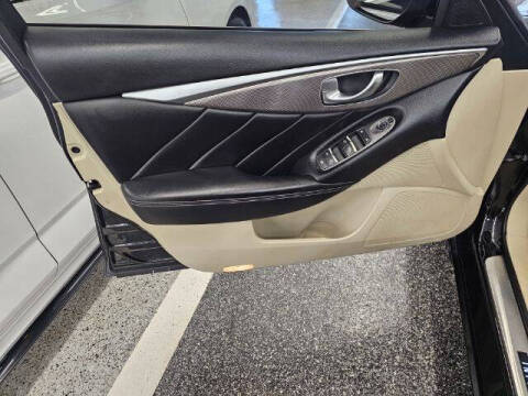 2015 Infiniti Q50 Premium