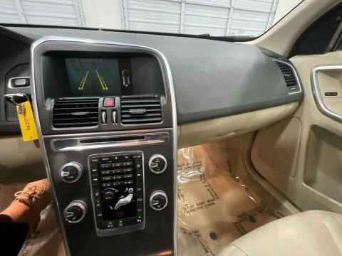 2016 Volvo XC60 T5 Drive-E Premier