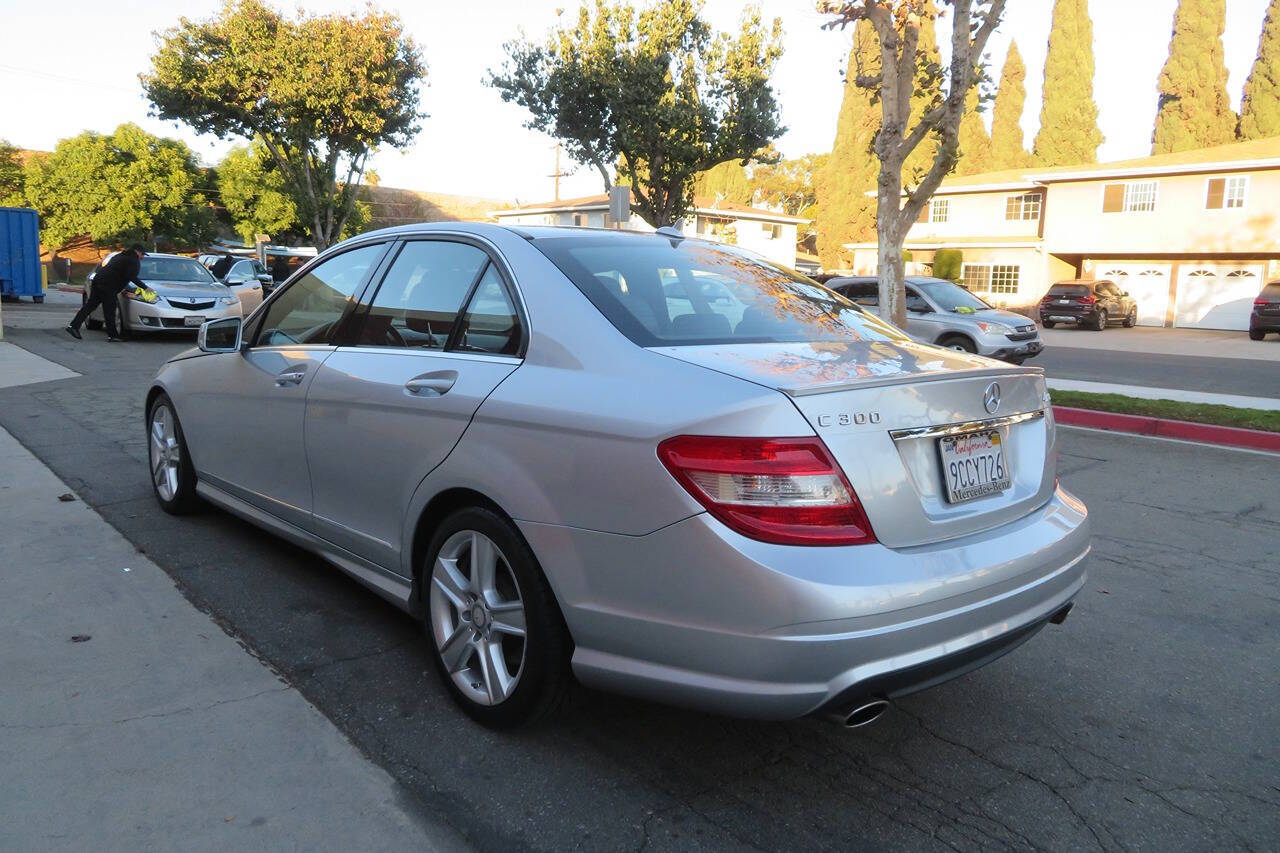 2011 Mercedes-Benz C-Class for sale at The Car Vendor LLC in Bellflower, CA