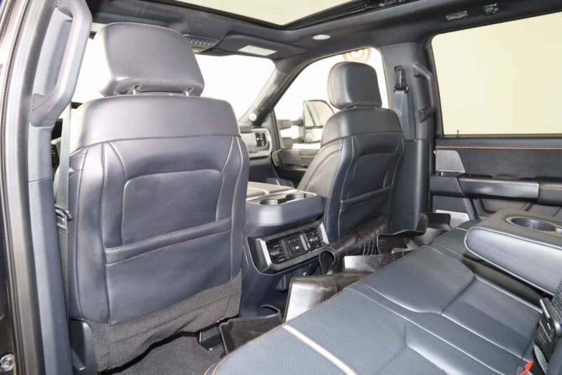 2024 Ford F-350 Super Duty Platinum