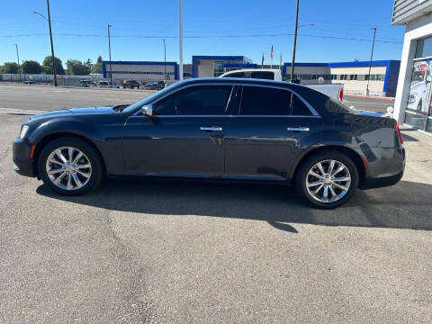 2017 Chrysler 300 C