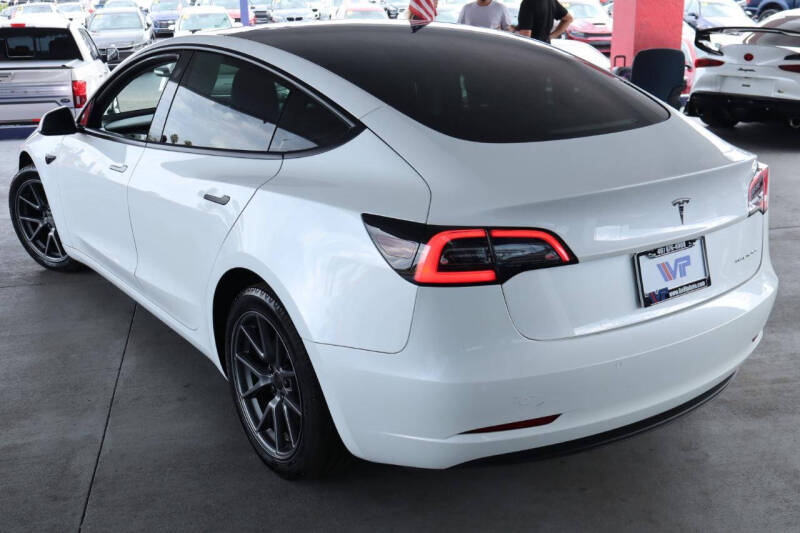 2022 Tesla Model 3 Long Range