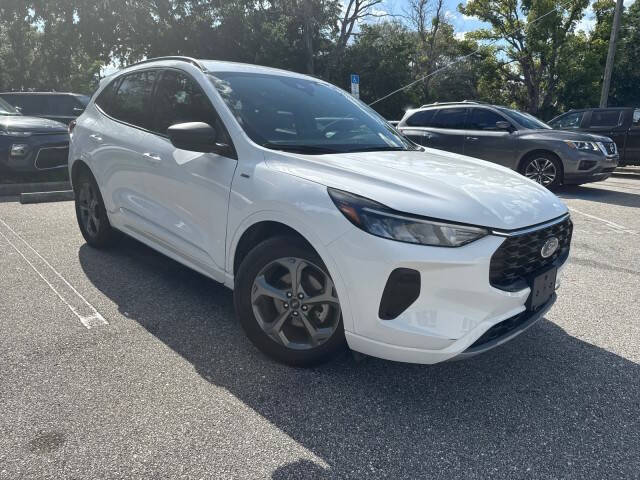 2023 Ford Escape ST-Line