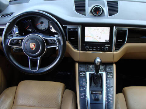 2017 Porsche Macan S