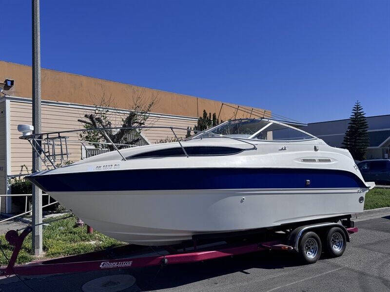 2004 Bayliner 245