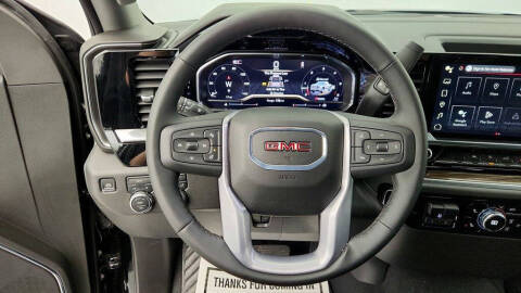 2025 GMC Sierra 1500 Elevation Standard