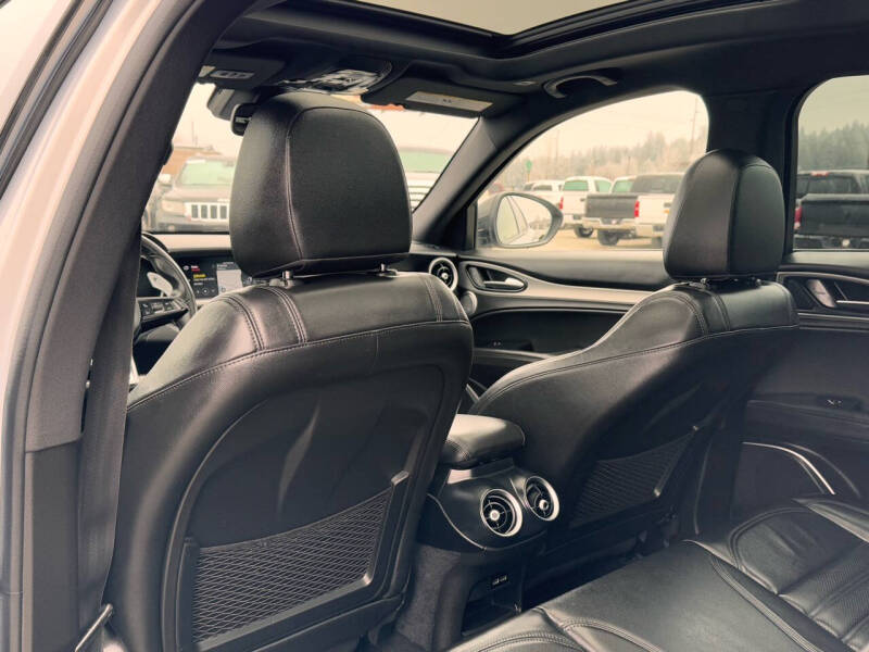 2020 Alfa Romeo Stelvio Ti Sport