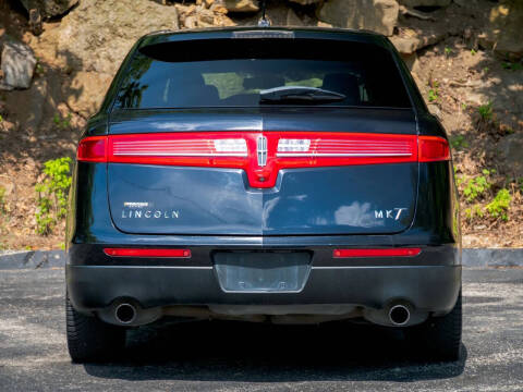 2019 Lincoln MKT Reserve