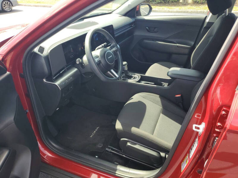 2025 Hyundai Kona SE