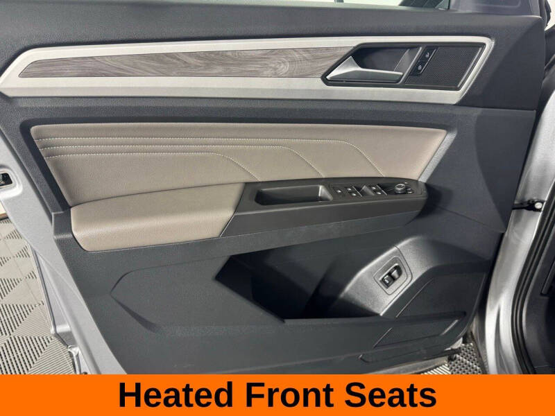 2022 Volkswagen Atlas Cross Sport V6 SE