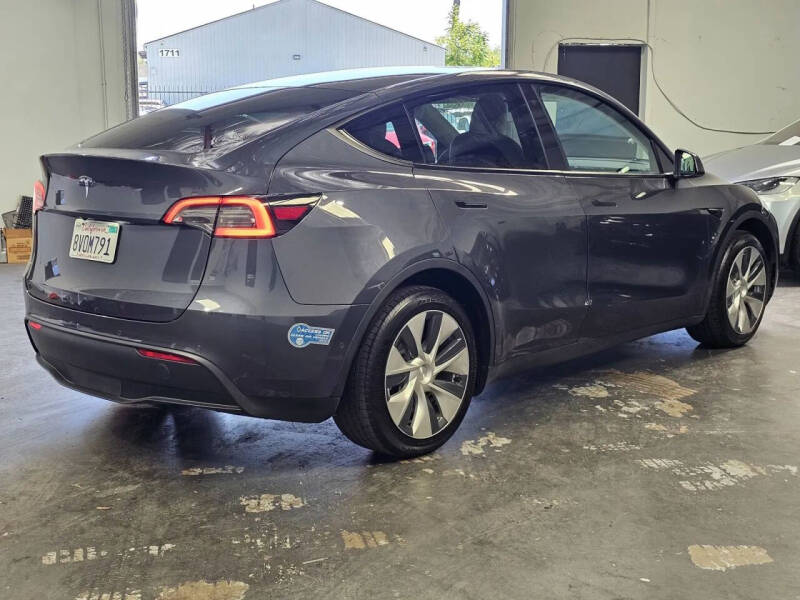 2021 Tesla Model Y Standard Range