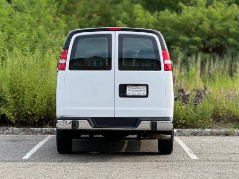2019 GMC Savana 2500