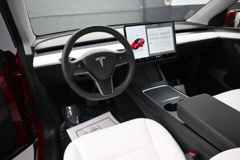 2025 Tesla Model Y Long Range