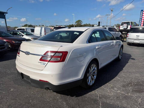 2017 Ford Taurus Limited