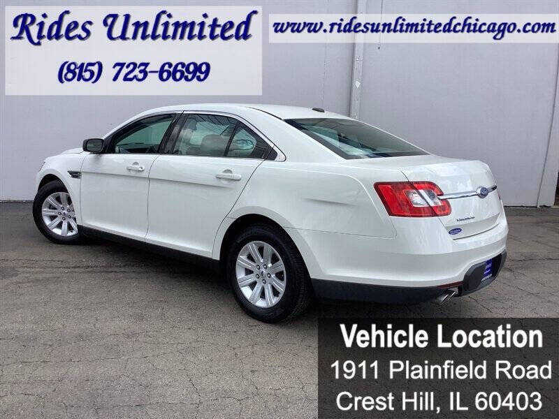2011 Ford Taurus SE