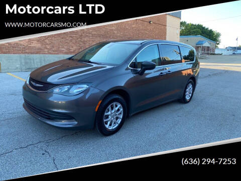 2020 Chrysler Voyager LX