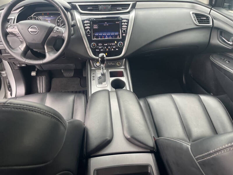 2023 Nissan Murano SV