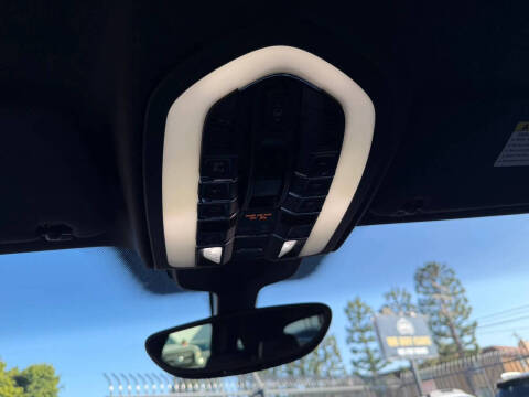 2017 Porsche Cayenne Platinum Edition