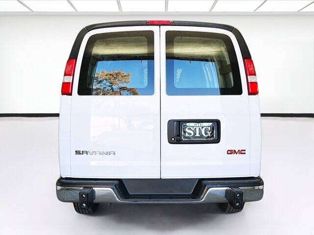 2024 GMC Savana 2500
