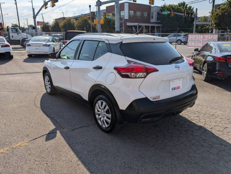 2018 Nissan Kicks S