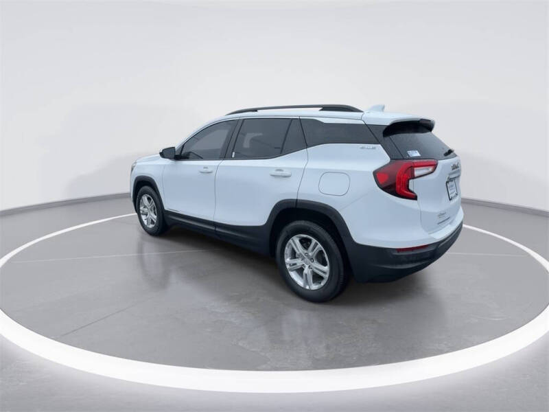 2022 GMC Terrain SLE