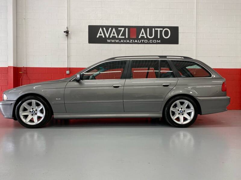 2002 BMW 5 Series for sale at AVAZI AUTO GROUP LLC in Gaithersburg MD