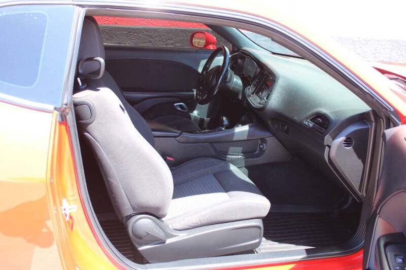 2019 Dodge Challenger SXT