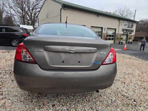 2012 Nissan Versa 1.6 S