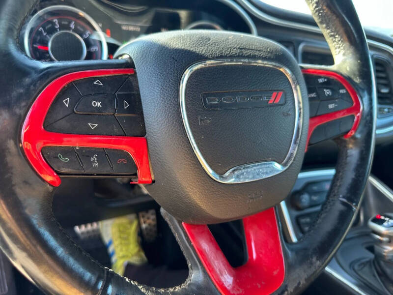 2015 Dodge Challenger SXT Plus