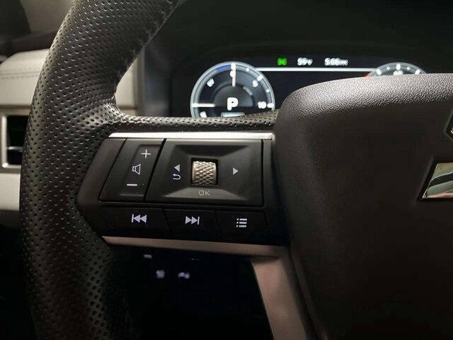 2025 Mitsubishi Outlander PHEV SEL