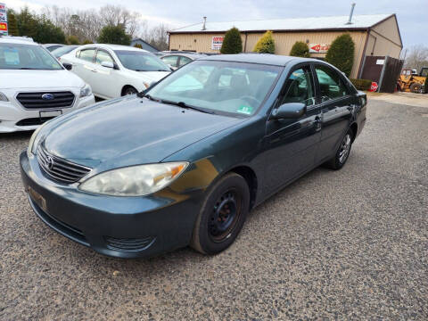 2005 Toyota Camry for sale at Central Jersey Auto Trading in Jackson NJ