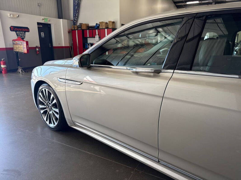 2017 Lincoln Continental Reserve