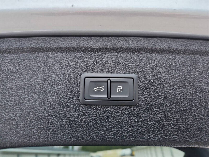 2022 Audi Q5 quattro S line Premium 45 TFSI