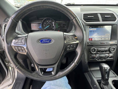 2017 Ford Explorer XLT