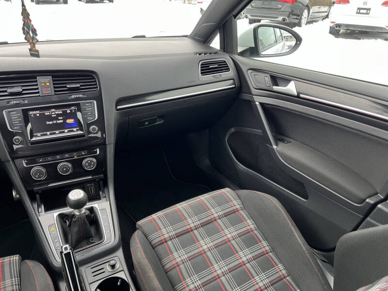 2015 Volkswagen Golf GTI S