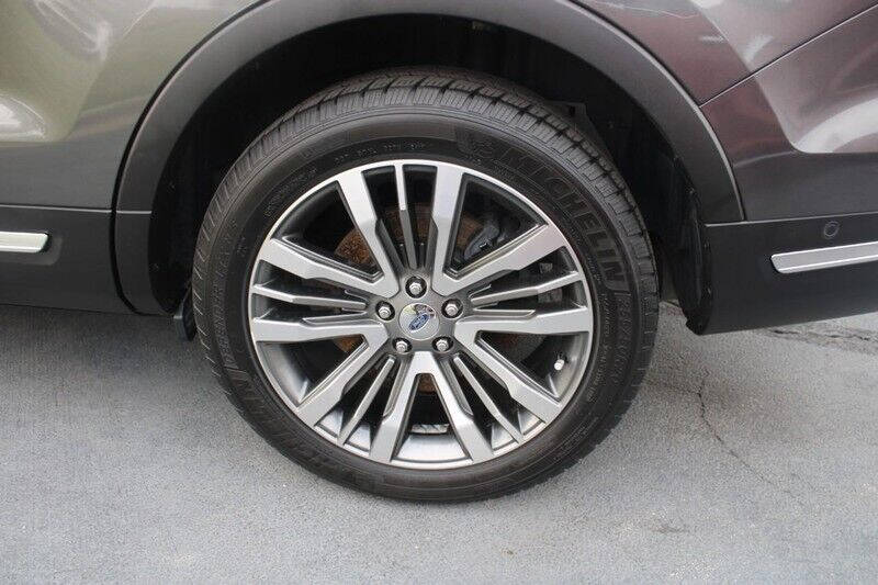 2019 Ford Explorer Platinum