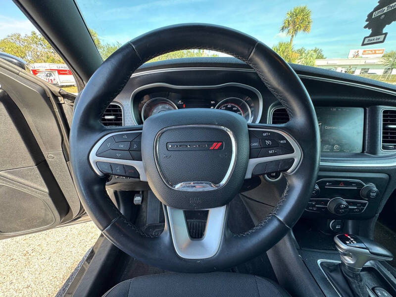 2015 Dodge Charger SXT