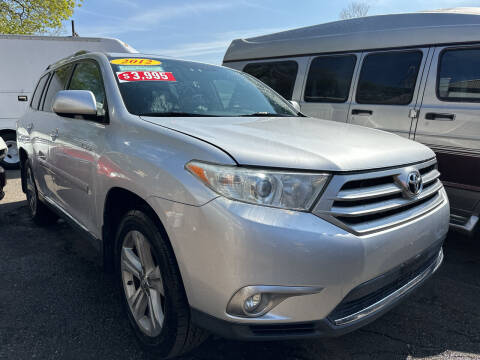 2012 Toyota Highlander for sale at Deleon Mich Auto Sales in Yonkers NY