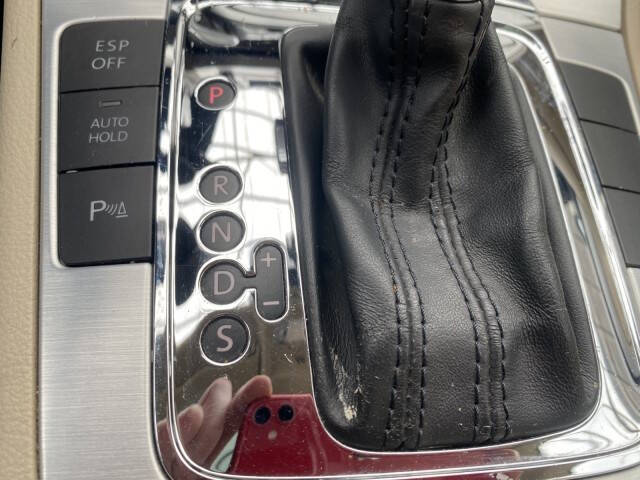 2010 Volkswagen CC Luxury