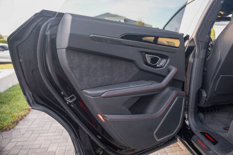 2021 Lamborghini Urus