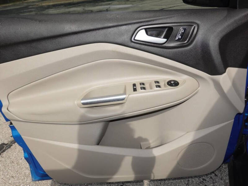2015 Ford C-MAX Hybrid SE