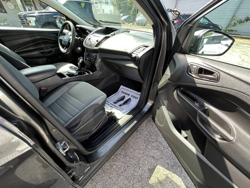 2017 Ford Escape S