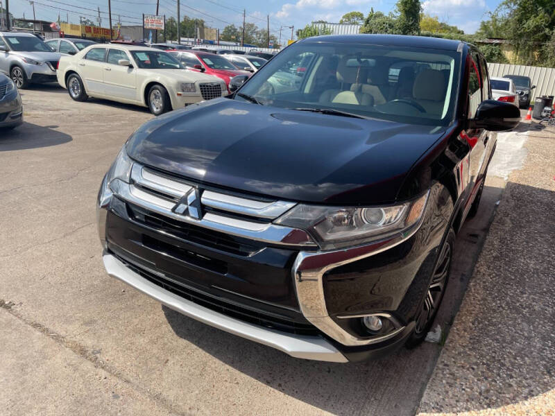 2016 Mitsubishi Outlander for sale at Sam's Auto Sales in Houston TX