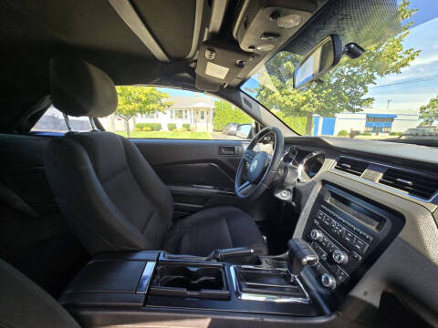 2012 Ford Mustang V6