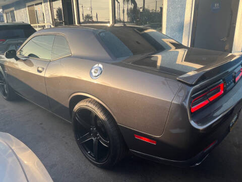 2018 Dodge Challenger R/T Plus