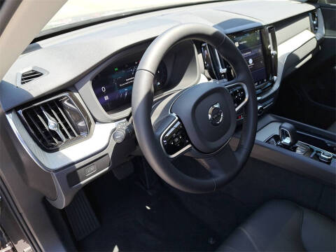 2025 Volvo XC60 B5 Plus Dark Theme